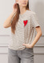 T-shirt a righe cuore e strass